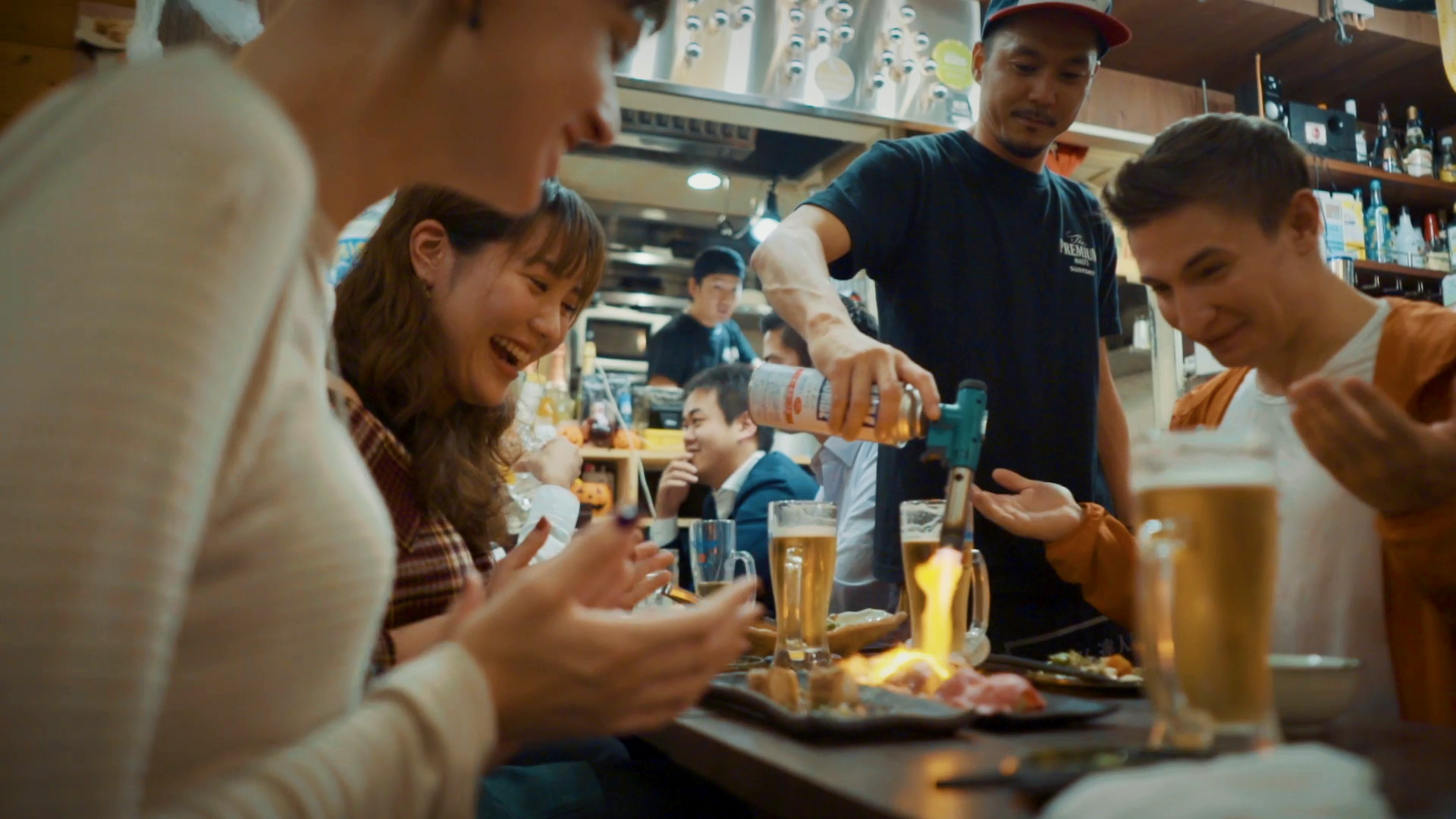 參加東京夜生活導覽——澀谷酒吧逍遙遊